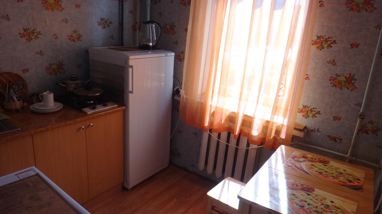 Apartment Near The Central Railway Station Kijev Kültér fotó
