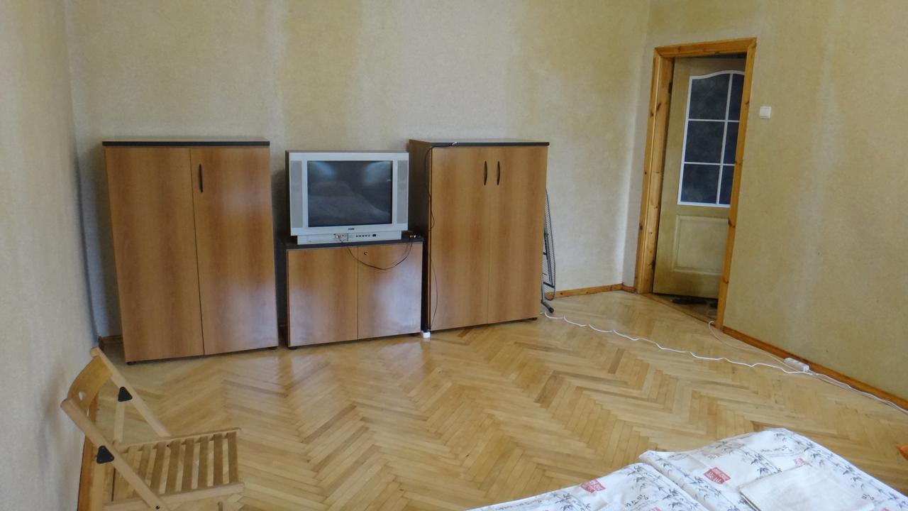 Apartment Near The Central Railway Station Kijev Kültér fotó